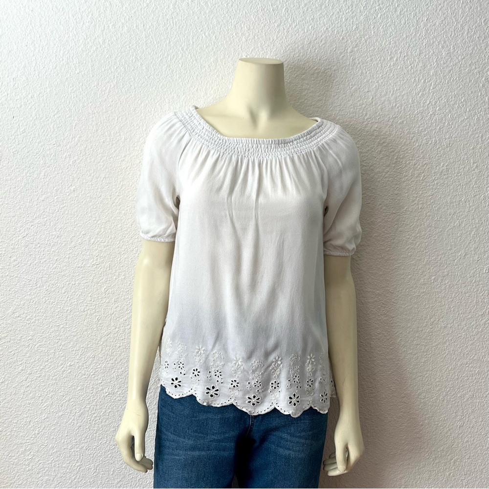 Old Navy Girls XL 14 White Eyelet Lace Peasant Blouse Smocked Off Shoulder Top